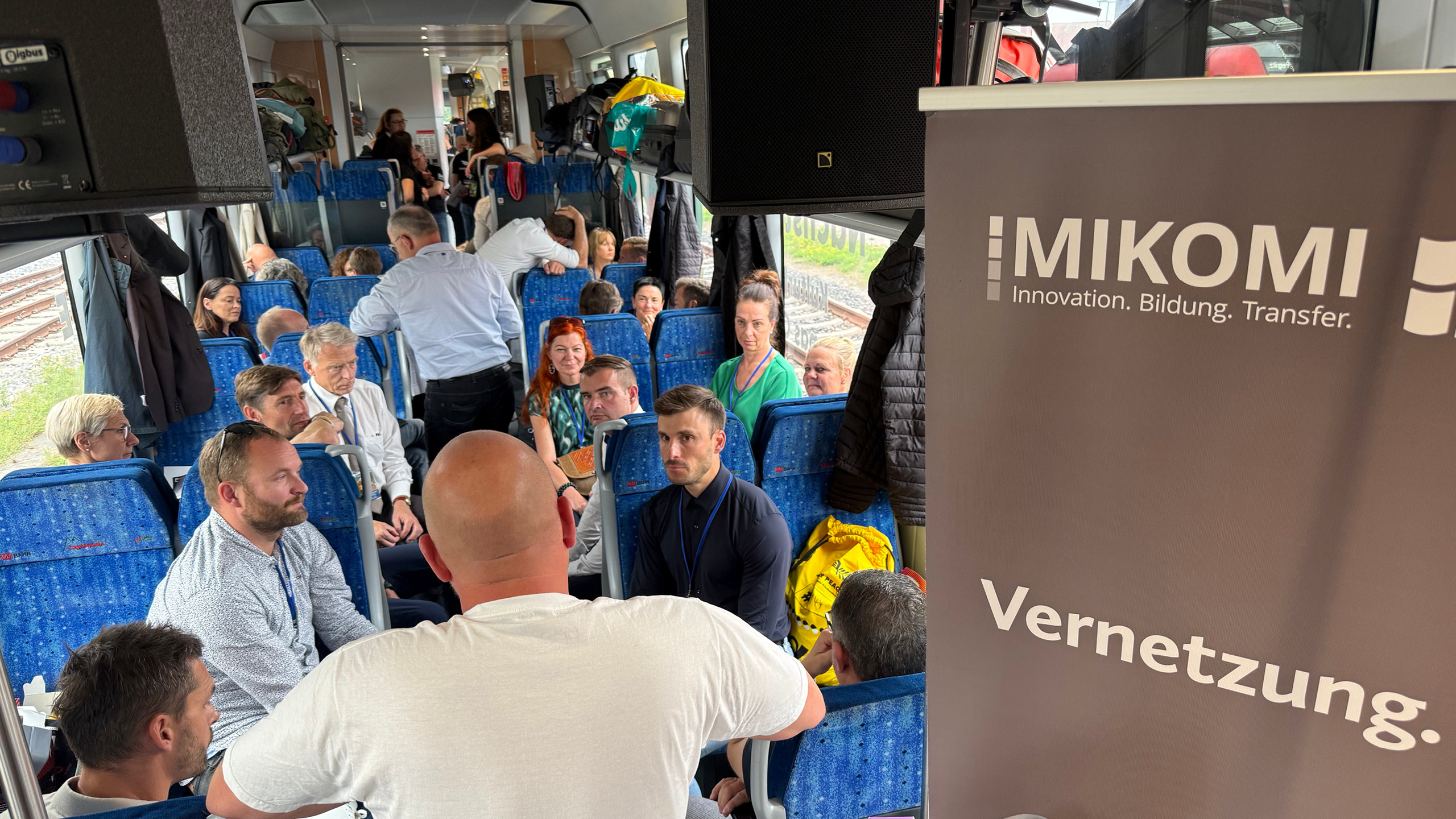 Wirtschaftsdelegation beim Wirtschaftsdialog im Zug von MIKOMI im Rahmen des European Peace Ride 2025