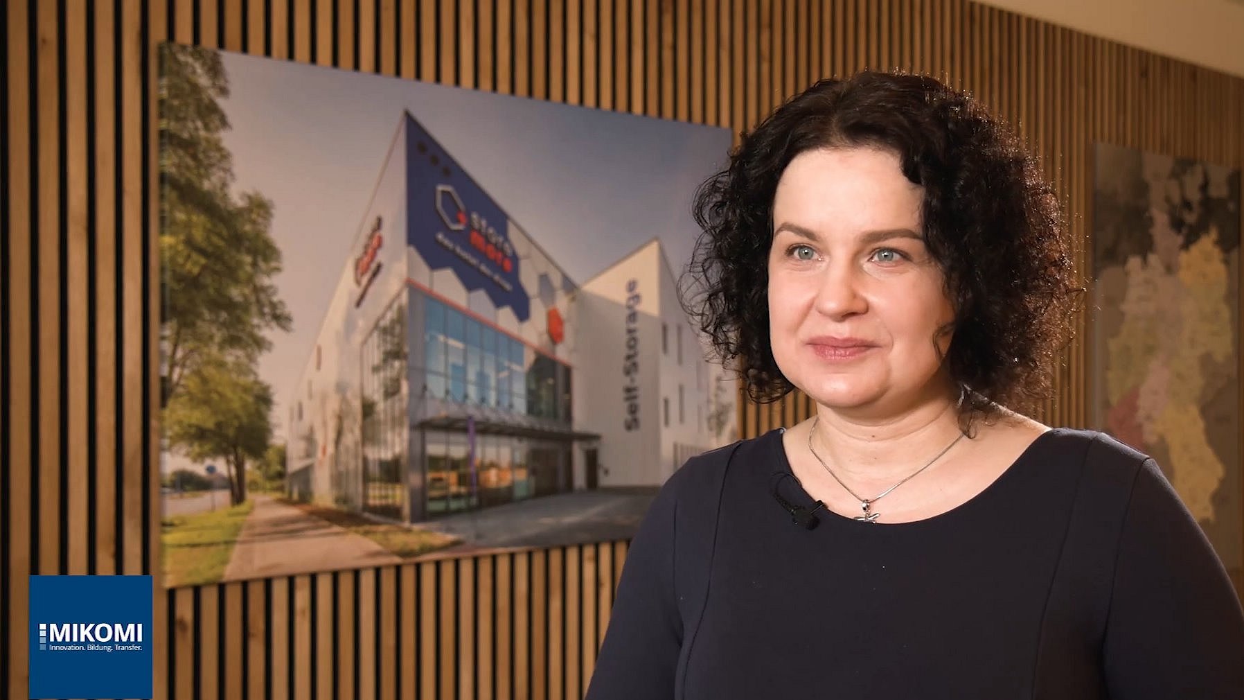 Janine Krakow redet über ihr MBA-Studium bei MIKOMI.